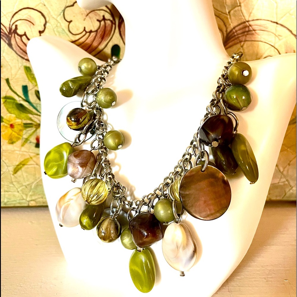 Statement Necklace with Beads and Mother of Pearl